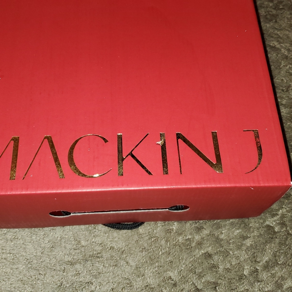 Boots - Picture 5 of 5
